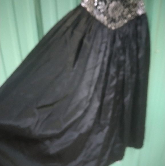Women's Black Sparkly Formal Midi Dress Size Medium Floral 80s 1980s - Picture 4 of 7